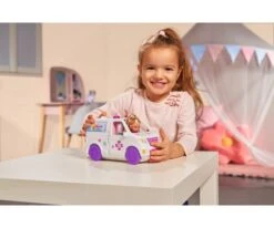 SIMBA TOYs Evi LOVE Doctor Evi 2-in-1 Vet Mobile -Simba Toys evi love doctor evi 2 in 1 vet mobile 105733488 en 04