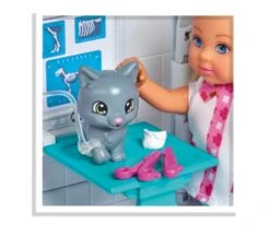 SIMBA TOYs Evi LOVE Doctor Evi 2-in-1 Vet Mobile -Simba Toys evi love doctor evi 2 in 1 vet mobile 105733488 en 09